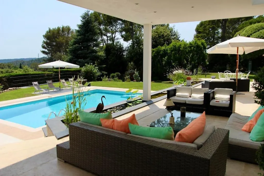 Luxurious Villa 4 Bedrooms In Secluded Area, Swimming Pool Valbonne