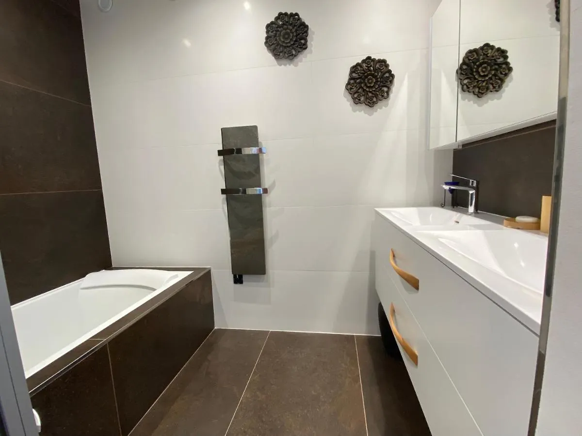 Luxurious Villa 4 Bedrooms In Secluded Area, Swimming Pool Valbonne 0*,  Γαλλία
